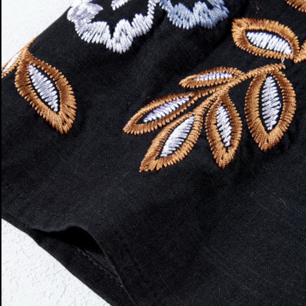 ❗️LAST ONE❗️Black Boho Floral Embroidered V Neck Blouse - Picture 8 of 11